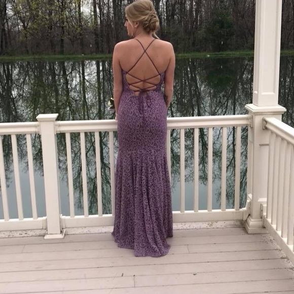 PROM DRESS - Picture 3 of 7